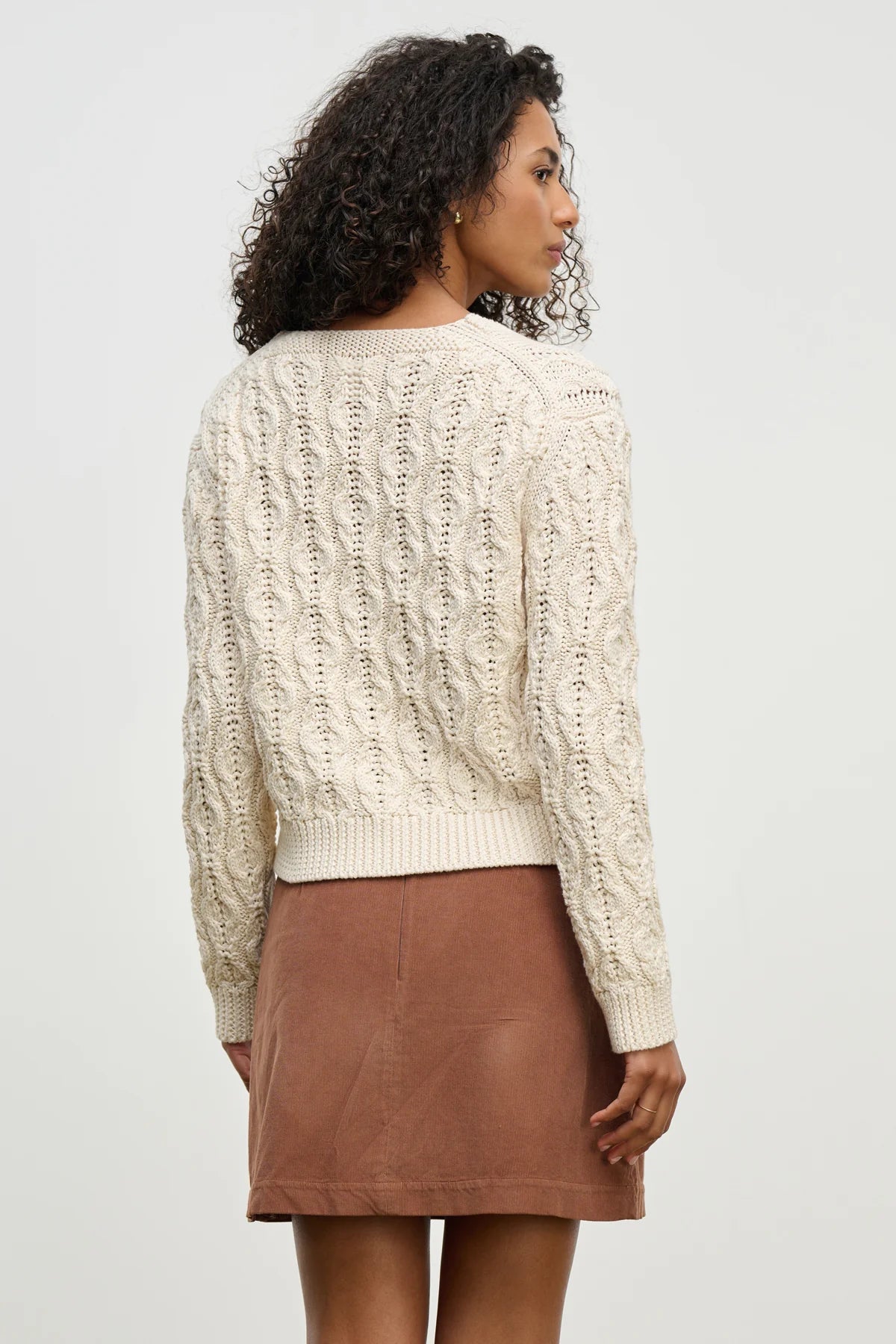 Joyce V-Neck Cableknit