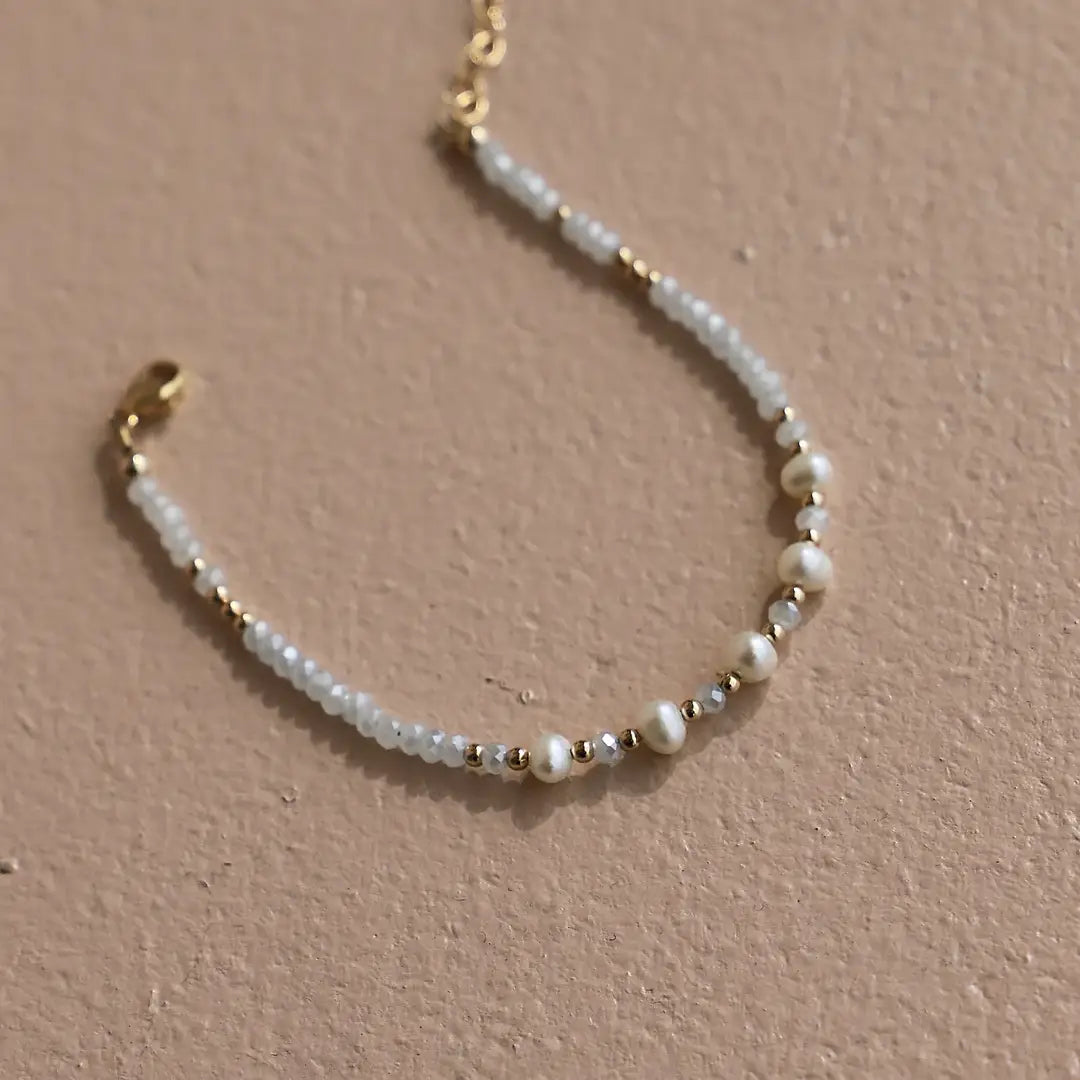 Sky Beaded Pearl Bracelet