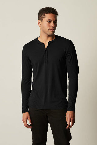 Alvaro Cotton Henley